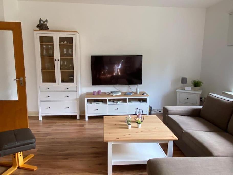 Feddersen Living Grosse Ferienwohnung - Garten - Terrasse - Smart Tv - Netflix Brunsbuttel Exterior photo